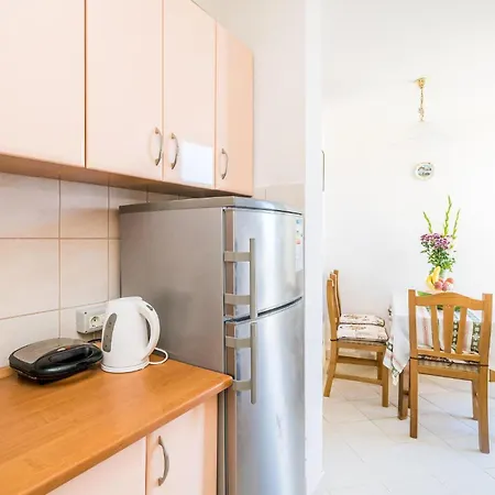 Appartement Beautiful In With Wifi&1 Bedrooms
